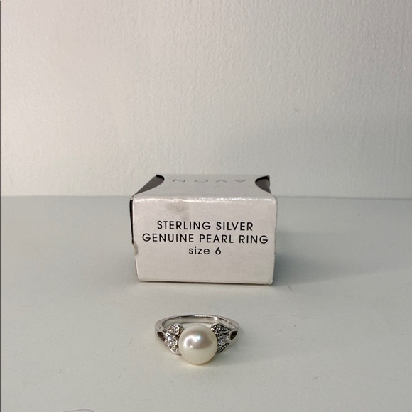 Avon Jewelry - Avon Sterling Silver Pearl Ring - with original box (2011) size 6